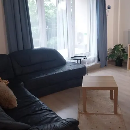 117 Family 3 Near By Heroes Square With Free Garage Apartmán